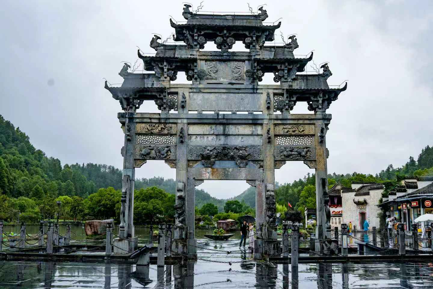 西递古村 · 非遗鱼灯体验